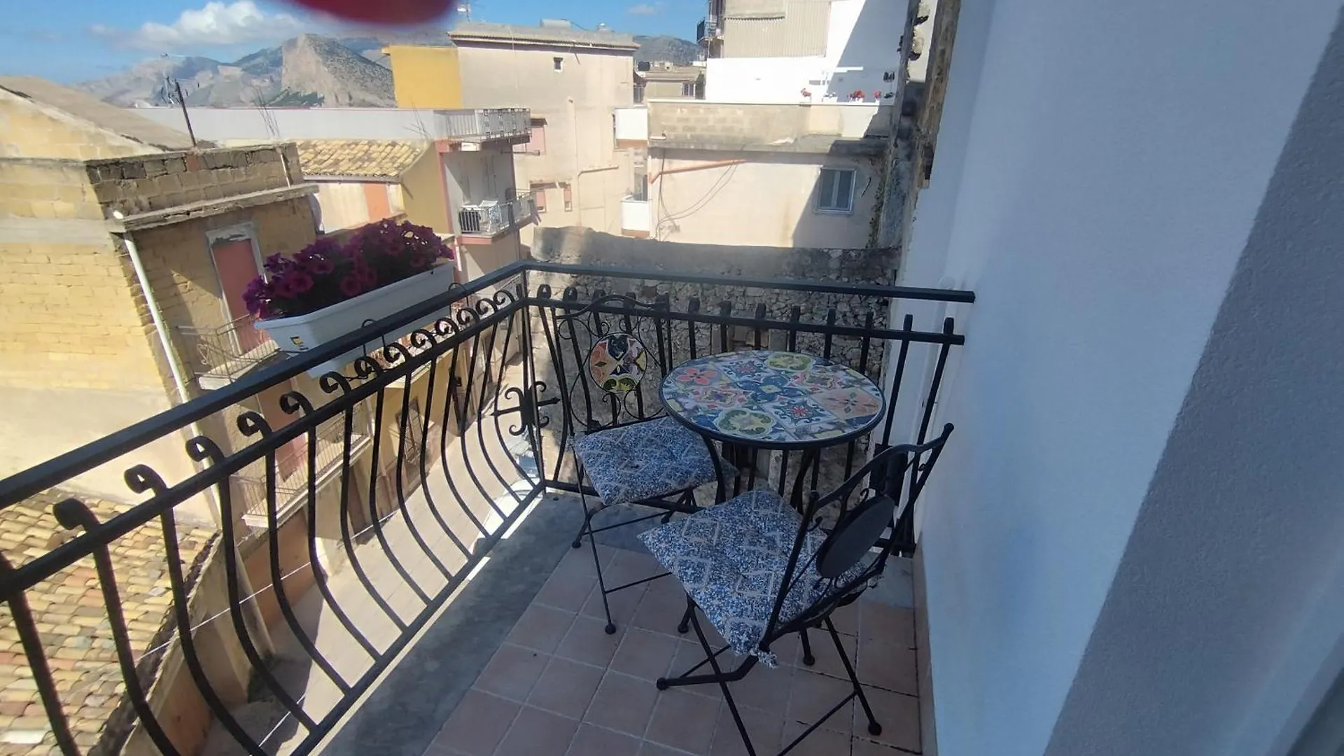 Asia Sicilian Home Carini Apartmán